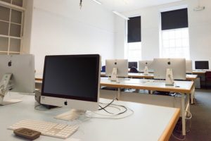 Read more about the article NETZWERKAUSFÄLLE WERDEN IMMER TEURER